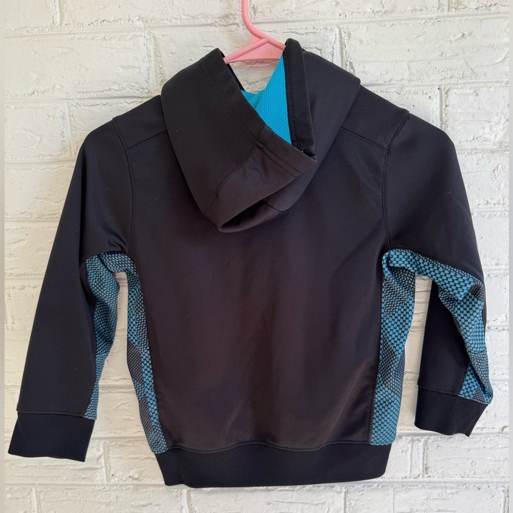 Kids Nike Therma Fit Black Blue Swoosh Hoodie Sweatshirt Size 6 - Picture 3 of 5